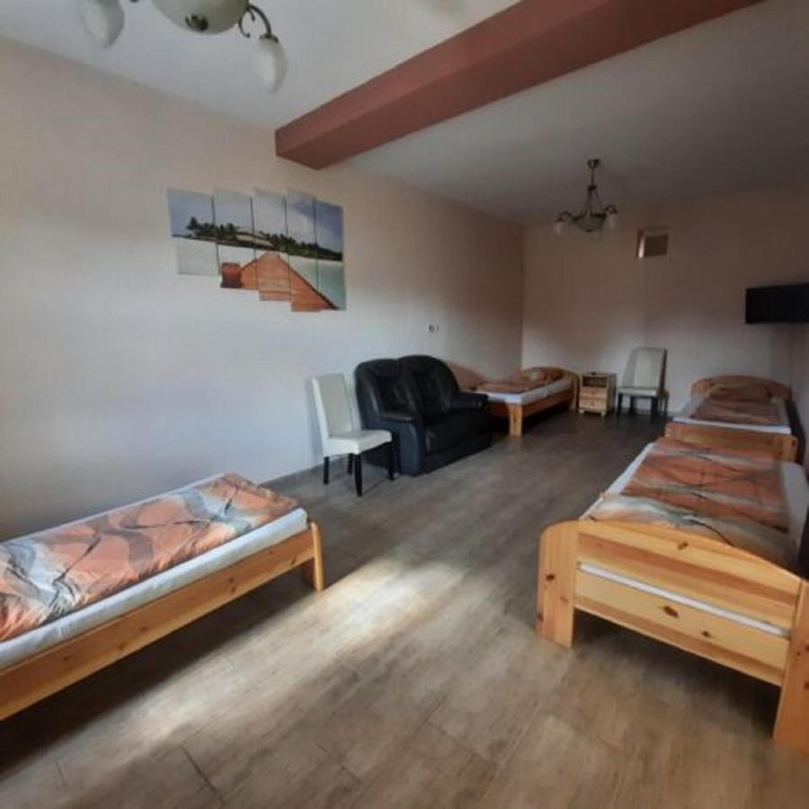 Hotel Ikszt Vendeghaz Dávod Zewnętrze zdjęcie